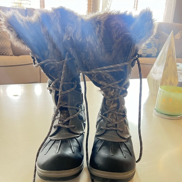 Blondo woman’d Sasha Waterproof snow boots - Picture 3 of 8